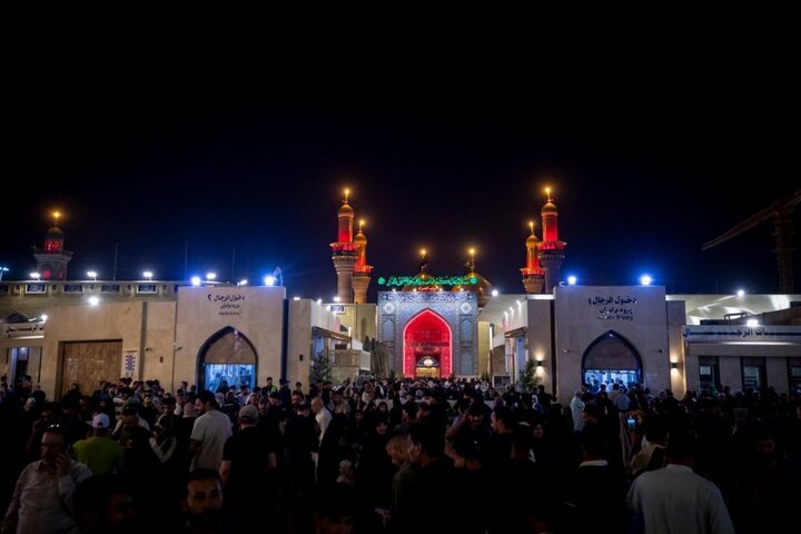 إحياء ليلة ذكرى شهادة الإمام الجواد (عليه السلام) عند مرقده الشريف