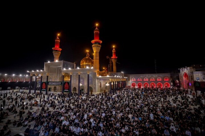 إحياء ليلة ذكرى شهادة الإمام الجواد (عليه السلام) عند مرقده الشريف