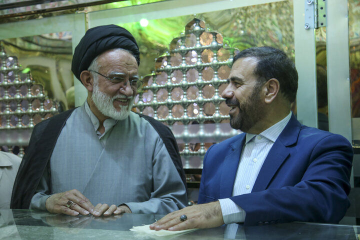 تصاویر| آیین غبارروبی مضجع شریف سیدعلاالدین حسین(ع) با حضور استاندار فارس