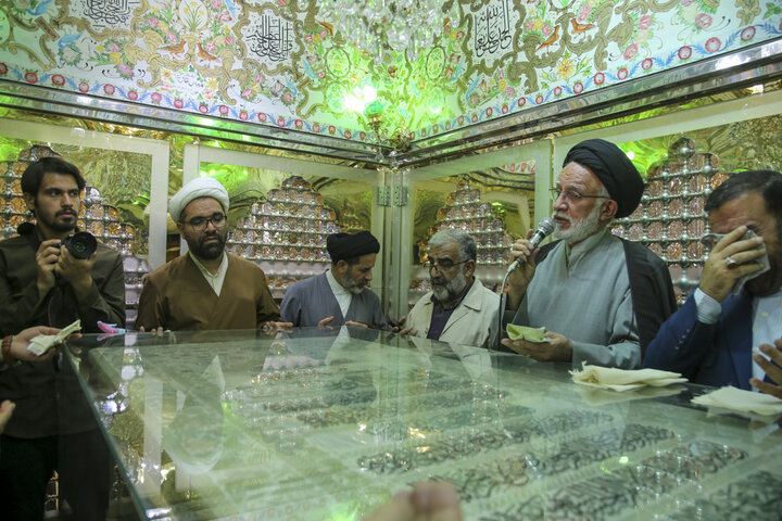 تصاویر| آیین غبارروبی مضجع شریف سیدعلاالدین حسین(ع) با حضور استاندار فارس