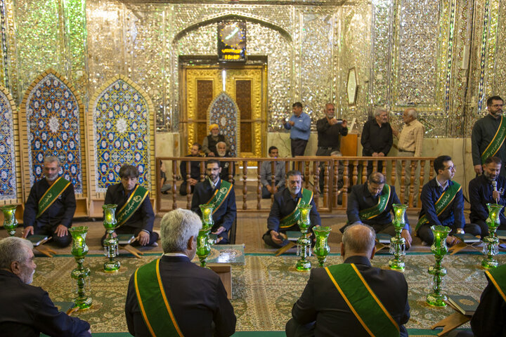 تصاویر| آیین غبارروبی مضجع شریف سیدعلاالدین حسین(ع) با حضور استاندار فارس