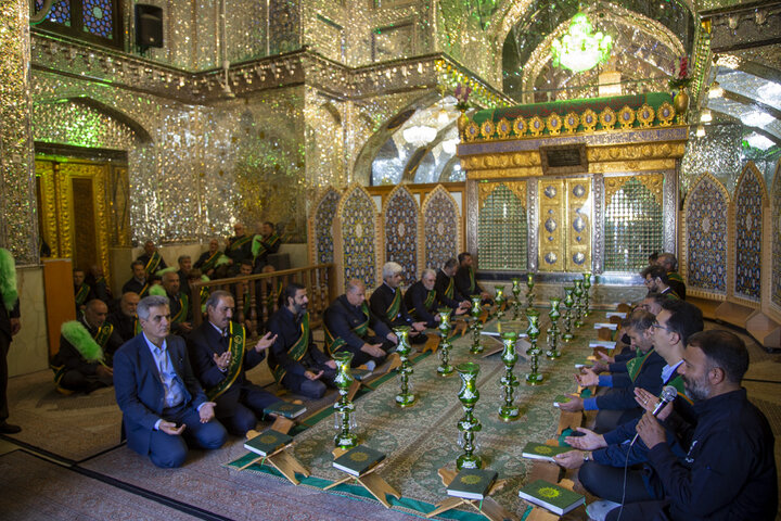 تصاویر| آیین غبارروبی مضجع شریف سیدعلاالدین حسین(ع) با حضور استاندار فارس