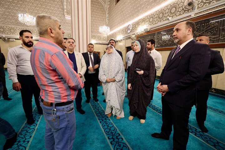 تقرير مصور/ وفد تركي يزور مرقد الإمامين الكاظمين في بغداد (ع)