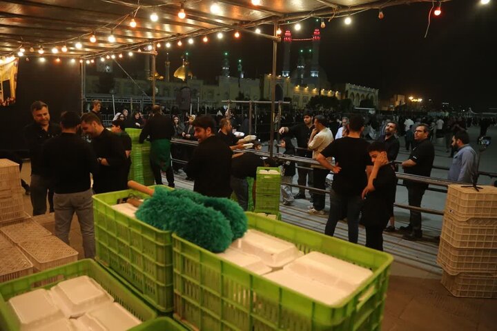 Photos: Mawkibs of Hazrat Masoumeh shrine serving pilgrims on eve of Imam Jawad martyrdom