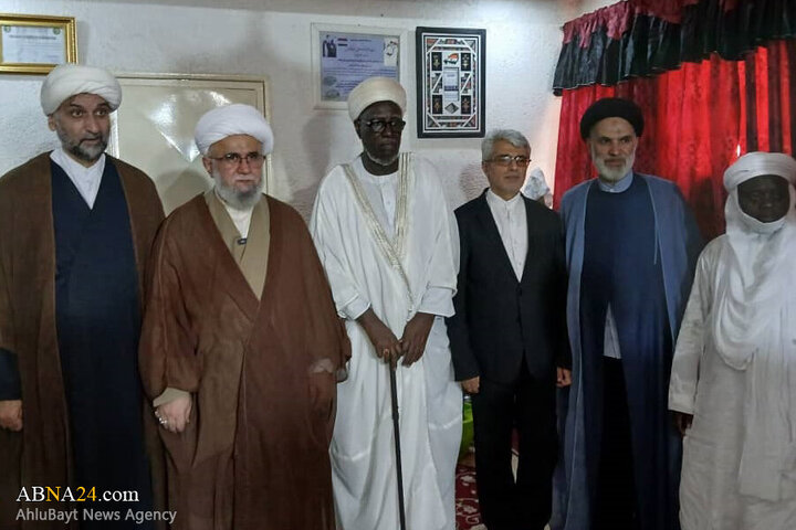 تقرير مصور/ الأمين العام للمجمع العالمي لأهل البيت (ع) يلتقي زعيم التيجانية بمدينة "كيوتا" في النيجر