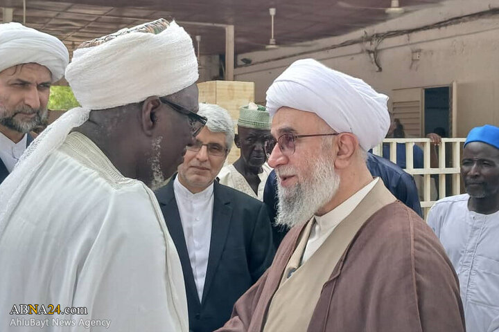 تقرير مصور/ الأمين العام للمجمع العالمي لأهل البيت (ع) يلتقي زعيم التيجانية بمدينة "كيوتا" في النيجر