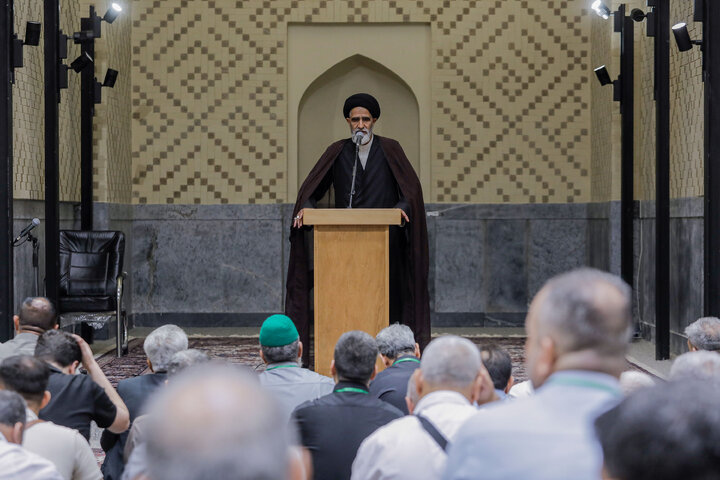 تقرير مصور/ تشرف أصحاب مواكب سامراء بزیارة الحرم الرضوي الشریف