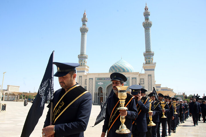 گزارش تصویری | برپایی دسته عزای خادمان کریمه اهل‌بیت(س) در عزای امام جواد(ع)