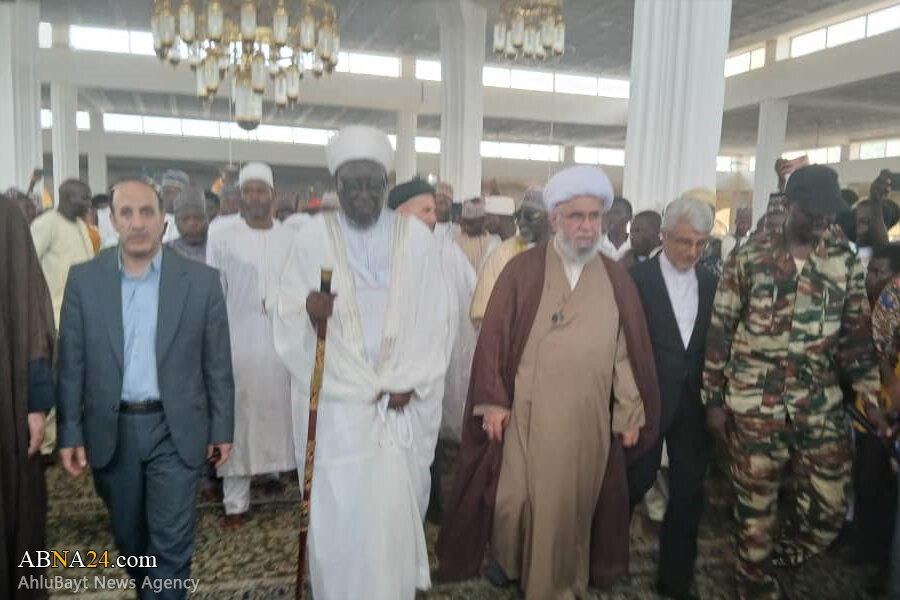 دبیرکل مجمع جهانی اهل بیت(ع) با قطب تیجانیه در شهر کیوتا در کشور نیجریه، دیدار کرد. 