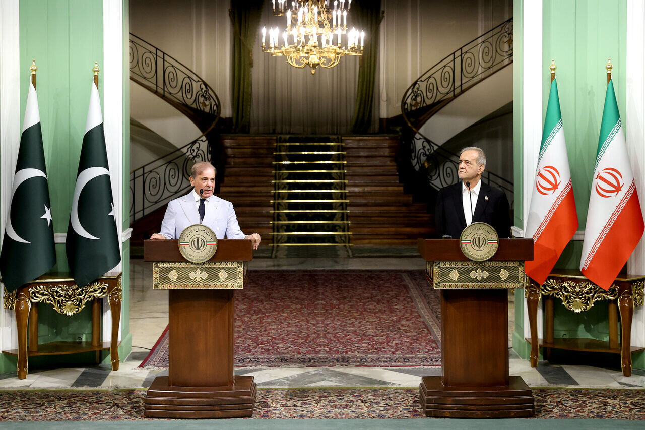 Iran President reaffirms Iran’s support for India-Pakistan ceasefire