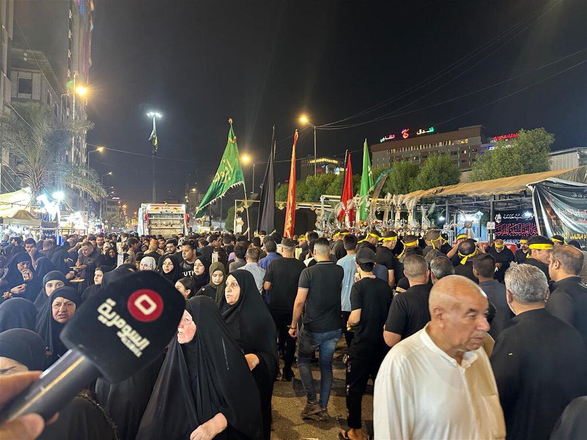 حشود غفيرة تحي ذكرى استشهاد الامام الجواد (ع) في مدينة الكاظمية+(صور)