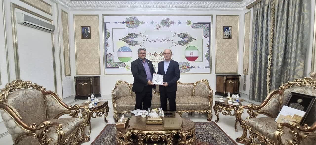 Uzbek academics participate in Imam Reza International University Persian language teacher training course