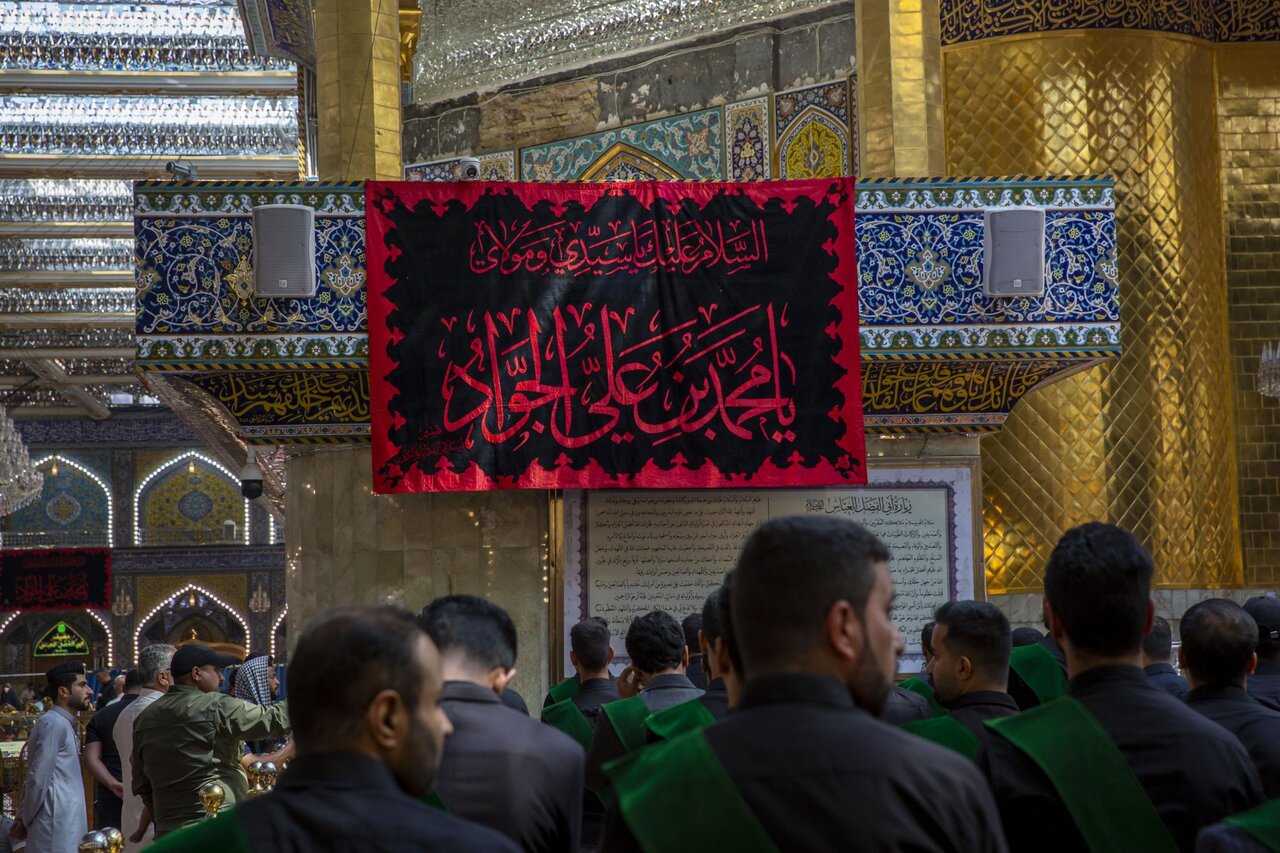 Servants of Al-Abbas shrine commemorate martyrdom of Imam al-Jawad (+Photos)