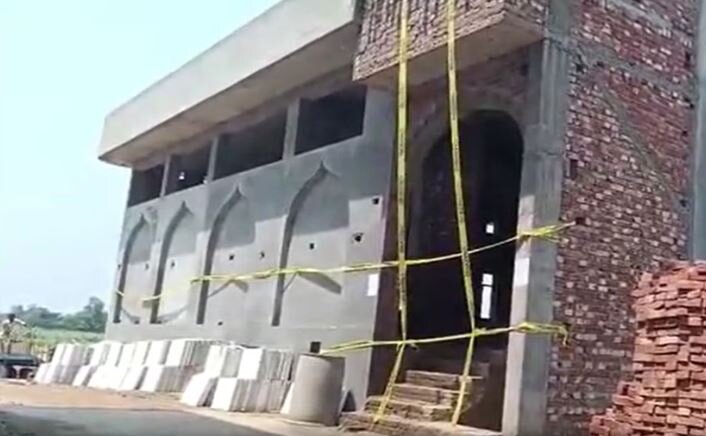 मुजफ्फरनगर में मस्जिद का निर्माण रोक कर ज़मीन मालिक को जेल भेजा