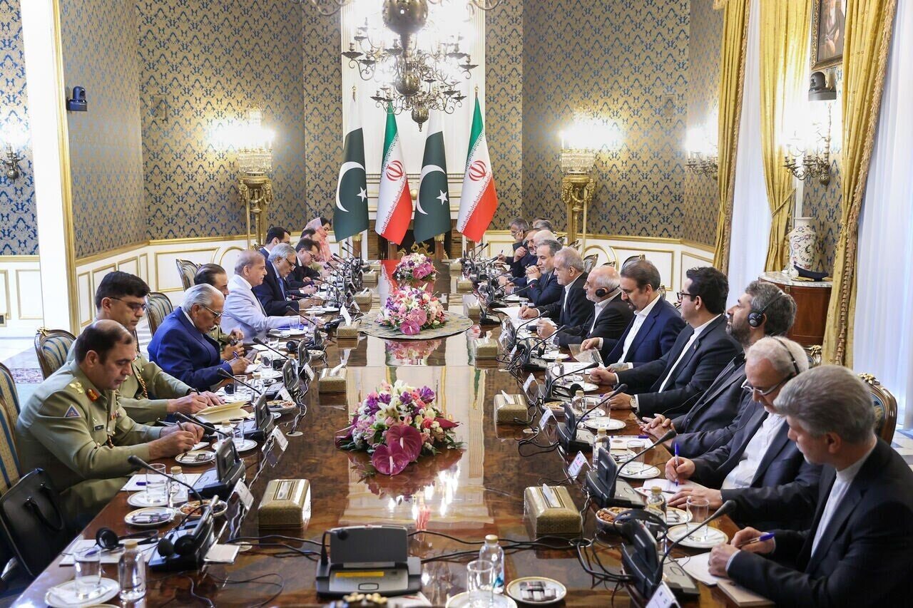 ایران - پاکستان اقتصادی روابط کی سطح دونوں ملکوں کی گنجائش سے تناسب نہیں رکھتی، پزشکیان