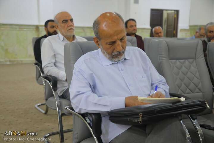 نشست علمی «امام خمینی (س)، حوزه پیشرو و سرآمد و بایسته های فقه کارآمد»