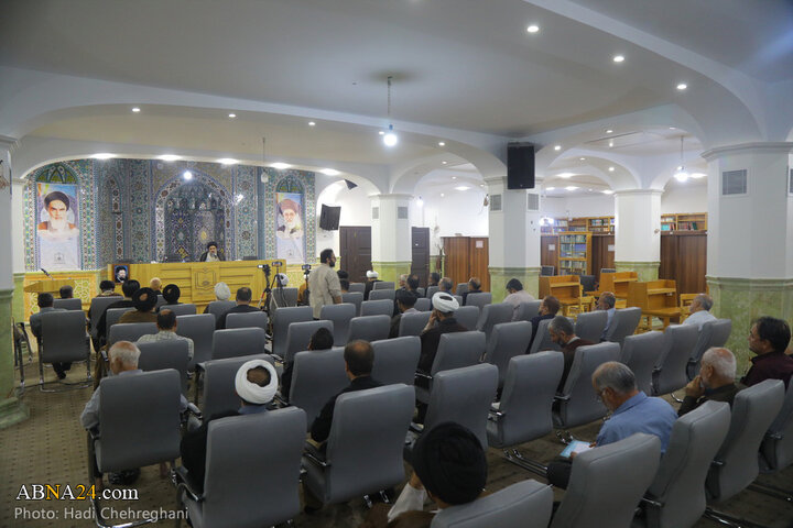 نشست علمی «امام خمینی (س)، حوزه پیشرو و سرآمد و بایسته های فقه کارآمد»