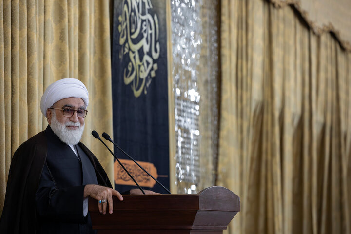 Photos: Samarra Mawkib managers meet with custodian of Imam Reza holy shrine