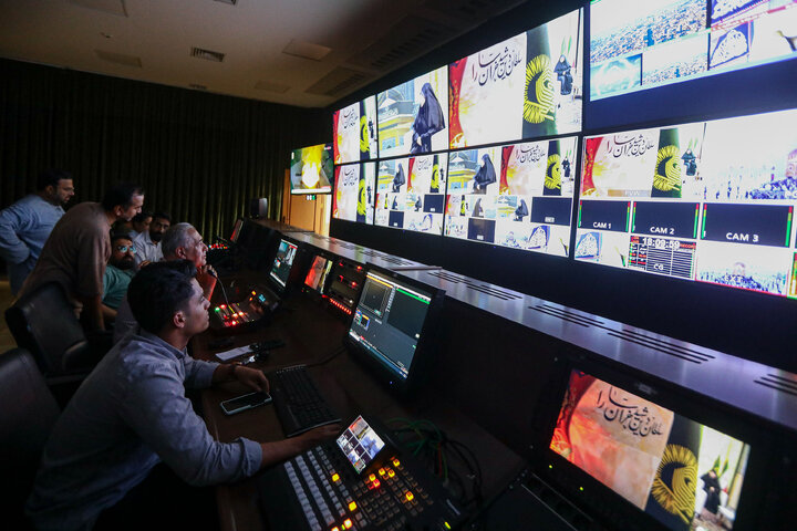 Photos: Australian cultural activist participates in Tawhid Khaneh TV program