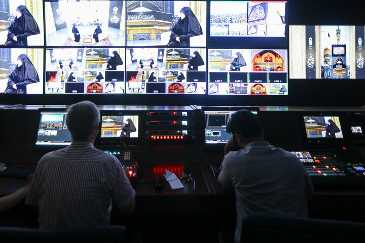 Photos: Australian cultural activist participates in Tawhid Khaneh TV program