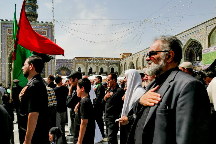 تقرير مصور/ مواكب عزاء في ذكرى شهادة الإمام الجواد (ع) في حرم الإمام الرضا (ع) بمدينة مشهد
