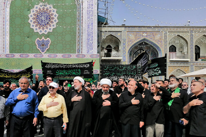 تقرير مصور/ مواكب عزاء في ذكرى شهادة الإمام الجواد (ع) في حرم الإمام الرضا (ع) بمدينة مشهد