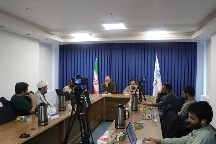 حمایت از سینمای متعهد ایجاد فضای مناسب برای رشد و گرفتن جلوی رشد علف‌های هرز است