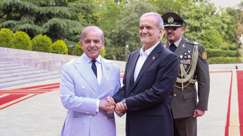 Pakistan hails Iran’s role in Muslim world, seeks mutual goal of peace