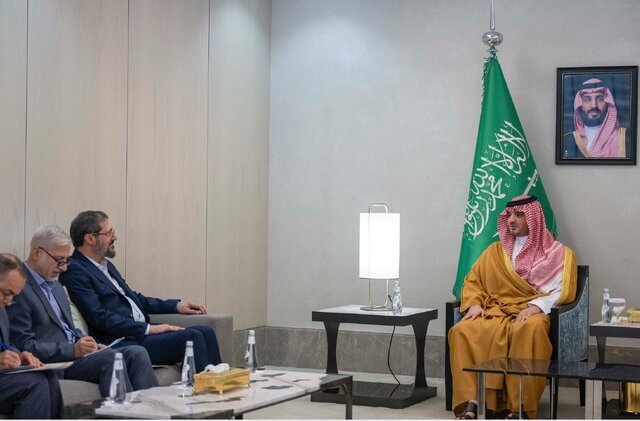 Girtina rûhênîyekî Îranî û encamên wê: Civîn bi wezîrê welêtê Arabî Saudi.