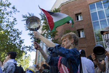 Protestas ruidosas frente a la embajada de Israel en Madrid para exigir la interrupción inmediata del comercio de armas