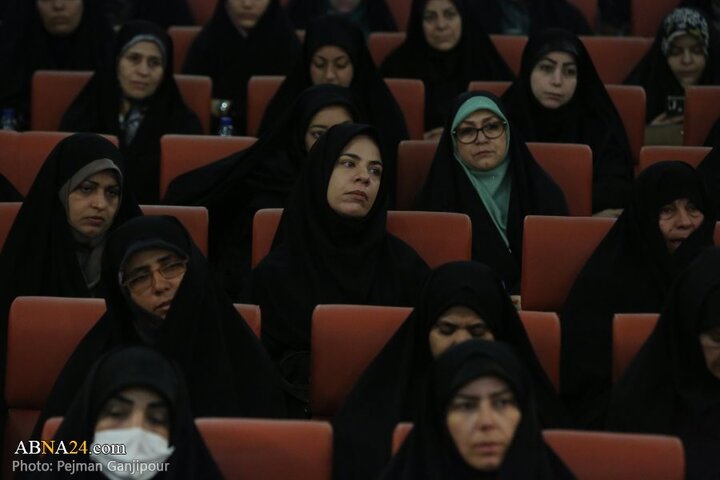 همایش «نقش بانوان از دیدگاه امام خمینی (ره)» در اصفهان