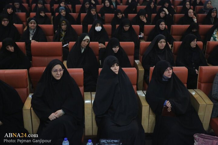 همایش «نقش بانوان از دیدگاه امام خمینی (ره)» در اصفهان