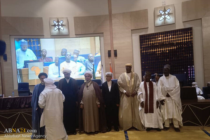 تقرير مصور/ الأمين العام للمجمع العالمي لأهل البيت (ع) يحضر في حفل تخرج طلاب جامعة المصطفى (ص) بالنيجر