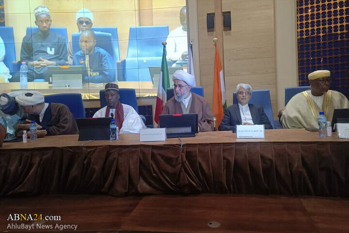 تقرير مصور/ حضور آية الله رمضاني في مؤتمرٌ واسع  للمبلغين وخريجي الجامعات الإسلامية في النيجر
