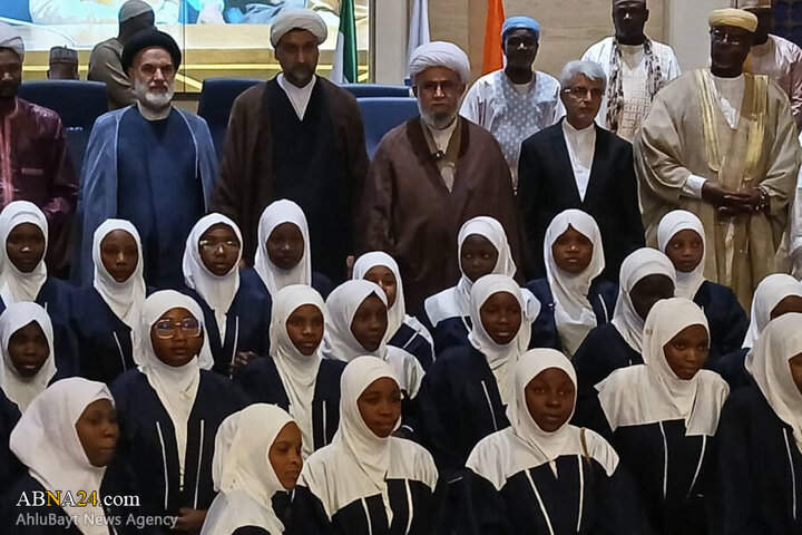 Nigerin Əl-Mustafa (s) Universitetində Ümumdünya Əhli-Beyt (ə) Assambleyasının baş katibinin iştirakı ilə Tələbələrin Məzun Mərasimi