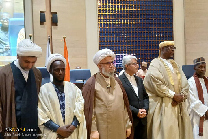 Photos: Turban-wearing ceremony for Seminary students from Niger held by Ayatollah Ramazani