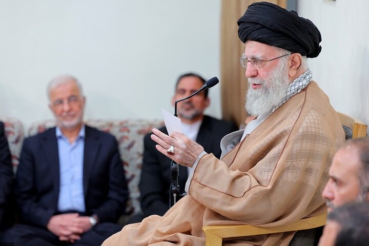 Photos: Imam Khamenei meets with Iran's Interior Minister and governors