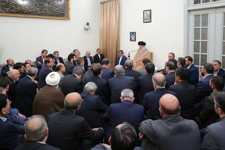 Photos: Imam Khamenei meets with Iran's Interior Minister and governors