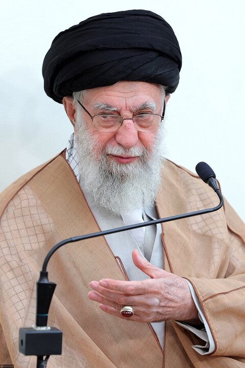 Photos: Imam Khamenei meets with Iran's Interior Minister and governors