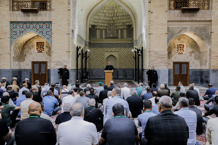 تقرير مصور/ أصحاب مواكب سامراء يتشرفون بزيارة الإمام الرضا (ع) في مدينة مشهد