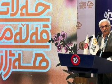 توێژەرێکی کورد: دەوڵەت هەنگاوی شێلگێرانە بۆ زمانی کوردی هەڵگرێت