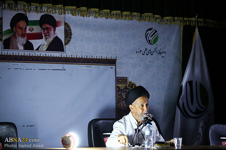 Photos: Conference on "Imam Khomeini, the Resistance Front and the Regime of Dominance" held in Qom