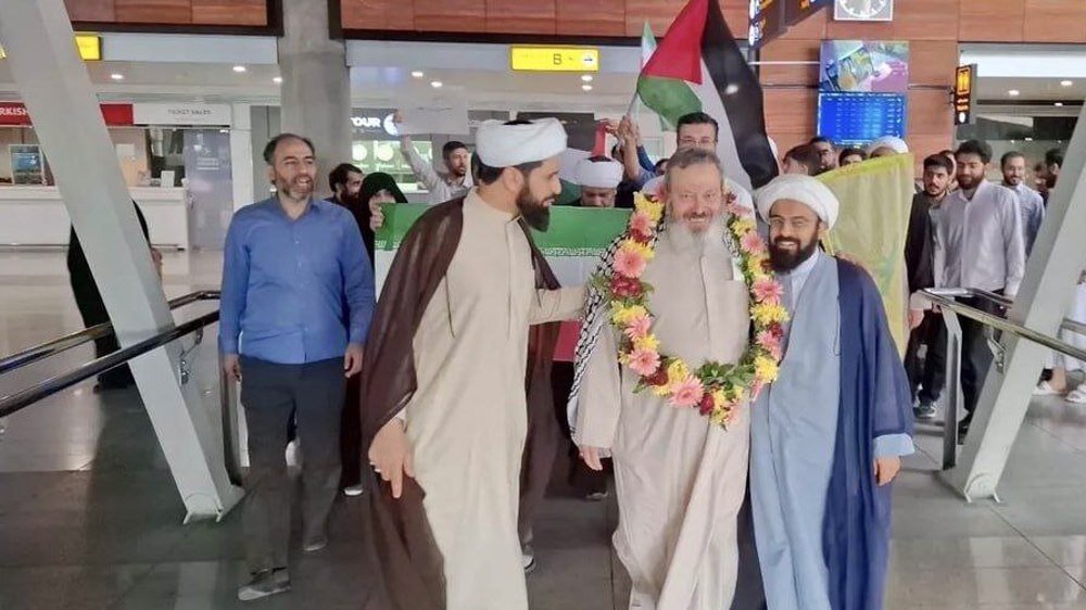 Iranian nationals freed by Saudi regime during Hajj rituals return home