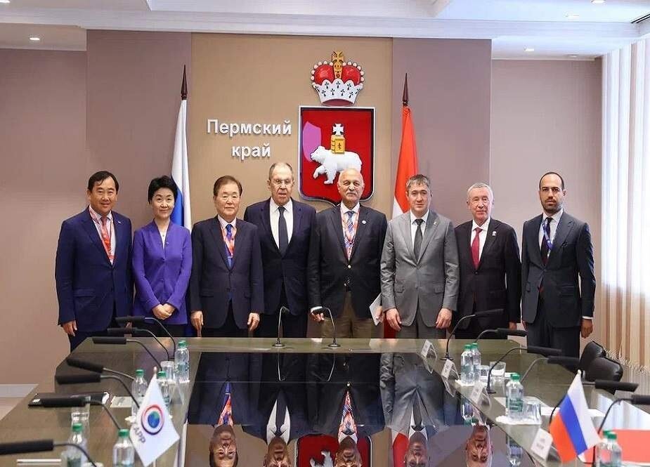 روس: سینیٹر مشاہد حسین سید نے روسی وزیر خارجہ سرگئی لاوروف سے ملاقات روس: سینیٹر مشاہد حسین سید نے روسی وزیر خارجہ سرگئی لاوروف سے ملاقات