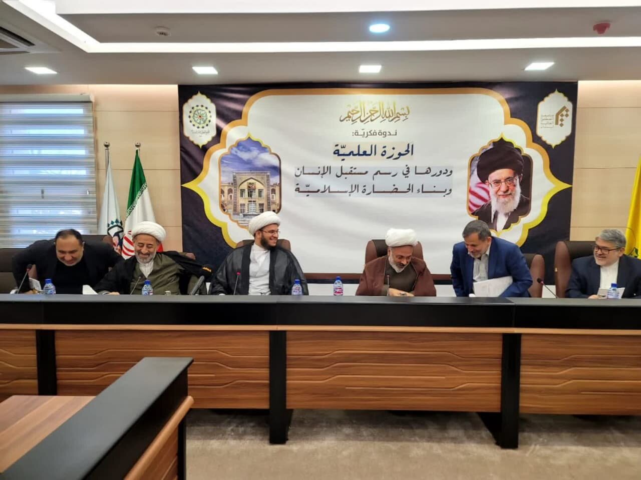 إقامة ندوة بمناسبة مئوية إعادة تأسيس الحوزة العلمية في لبنان إقامة ندوة بمناسبة مئوية إعادة تأسيس الحوزة العلمية في لبنان