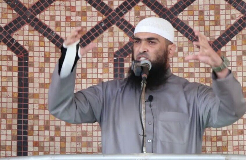 مقتل داعية فلسطيني شهير وأفراد من عائلته بقصف إسرائيلي طال خيمة للنازحين في قطاع غزة