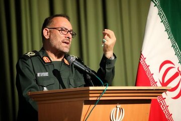 فرمانده سپاه آذربایجان غربی: طلاب، افسران خط مقدم جهاد تبیین هستند/ حوزه باید همچون دفاع مقدس، پیشتاز باشد