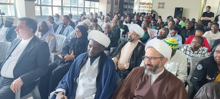 Imam Khomeini - Kenya