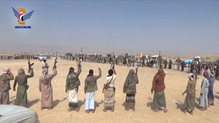 تقرير مصور/ قبائل يمنية في محافظة مأرب تعلن نفيرا عاما وبراءة من الخونة