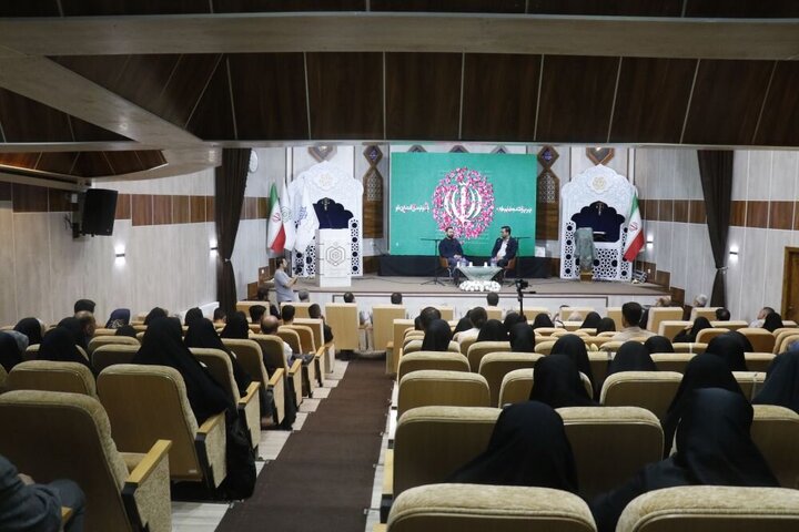 Photos: Special program to commemorate martyrs of Ordibehesht flight held in Tabriz